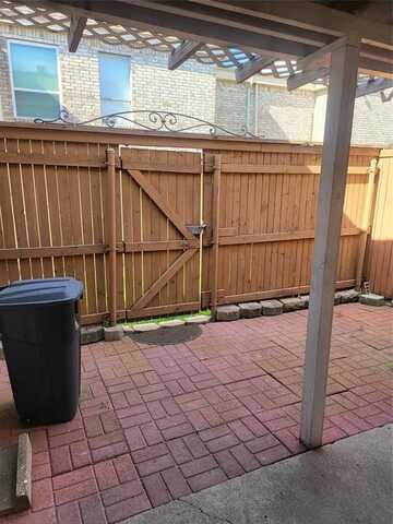 208 Village North Drive, Richardson, TX 75081