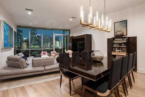 2200 Victory Avenue, Dallas, TX 75219