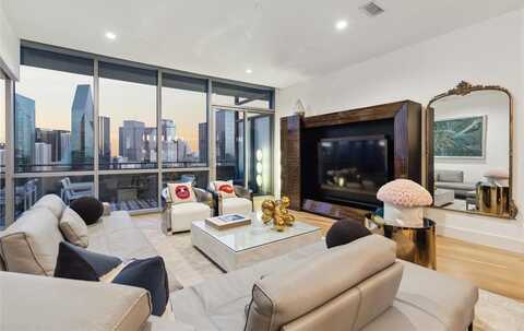 2200 Victory Avenue, Dallas, TX 75219