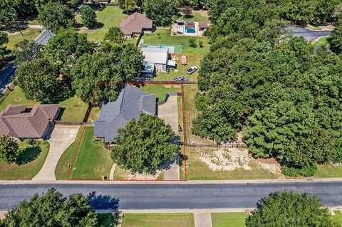 1113 Millstone Ln, Chandler, TX 75758