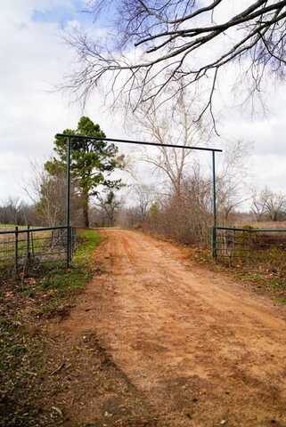 9268 County Road 4346, Larue, TX 75770