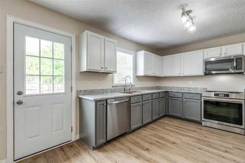 4504 Courtside Drive, McKinney, TX 75070