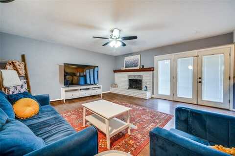 5601 Tucker Street, The Colony, TX 75056