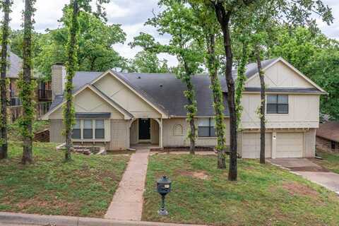 2822 Ridgewood Drive, Grapevine, TX 76051
