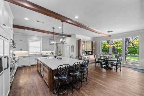 2020 Crown Knoll Lane, Plano, TX 75093