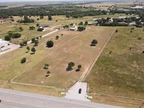 1413 E Omega Street, Henrietta, TX 76365