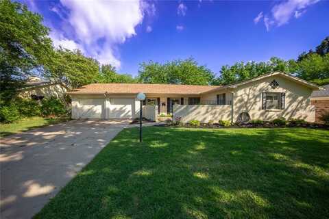 6413 Wrigley Way, Fort Worth, TX 76133