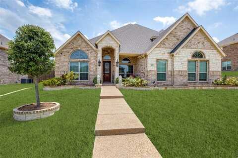 412 Parade Road, DeSoto, TX 75115
