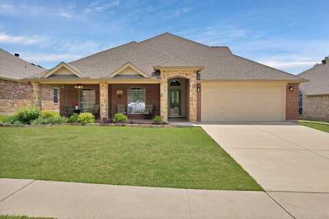 1116 Linden Drive, Burleson, TX 76028