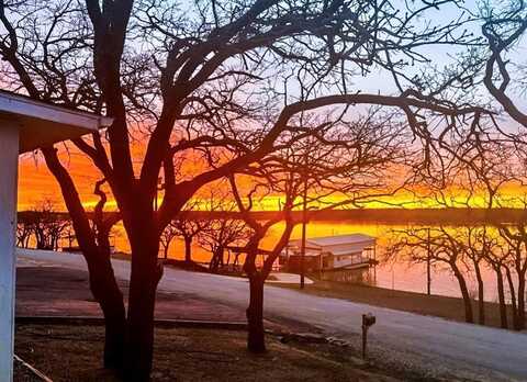 170 Cherokee Trail, Nocona, TX 76255