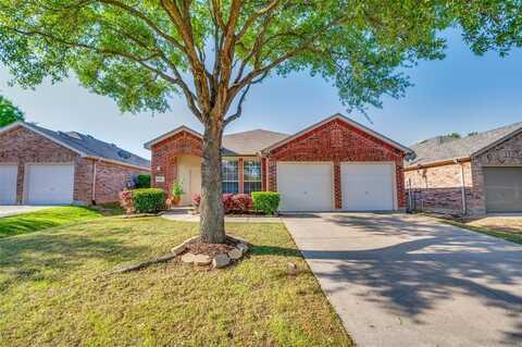 926 Swift Drive, Aubrey, TX 76227