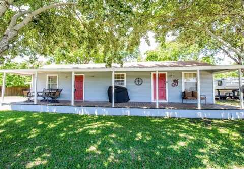 270 E Lamar Street, Palmer, TX 75152