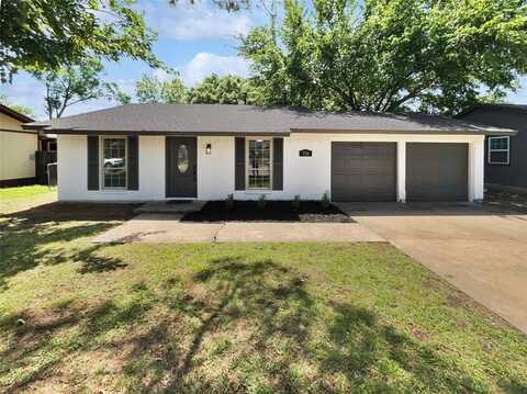 720 Tanglewood Drive, Hurst, TX 76053
