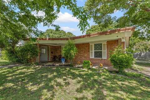 402 Myers Avenue, Cleburne, TX 76033