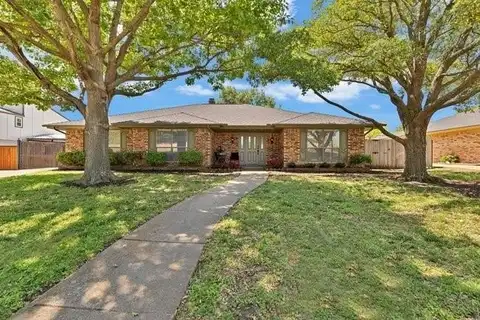4421 Quail Hollow Road, Fort Worth, TX 76133