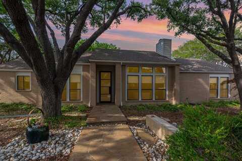 6801 Winding Rose Trail, Dallas, TX 75252