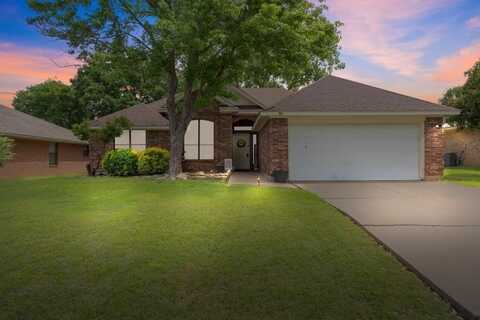 1511 Clover Lane, Granbury, TX 76048