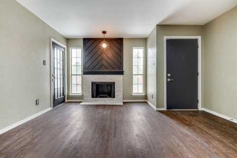 3206 S Fielder Road, Arlington, TX 76015