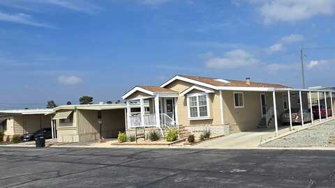 2205 W Acacia Ave, Hemet, CA 92545