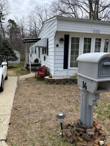 14 Sunflower Drive, Jackson, NJ 08527