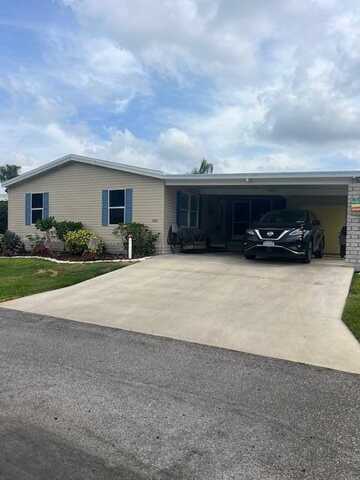664 Waterfront Dr, Auburndale, FL 33823