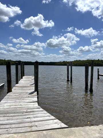 200 Collier Ave, Everglades City, FL 34139