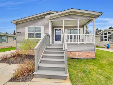 9744 Kenyon Ave, Fenton, MI 48430
