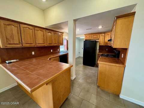 2288 US-60, Seneca, MO 64865