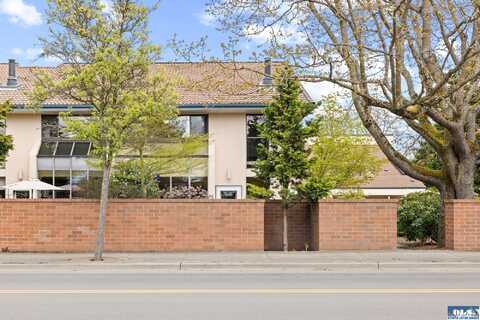 300 N Sequim Ave, Sequim, WA 98382