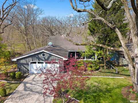 2607 N KINGSTON Drive, Peoria, IL 61604