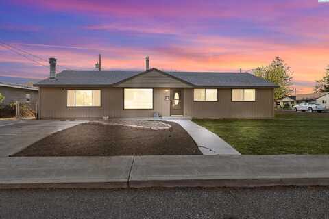 302 S Zillah St, Kennewick, WA 99336