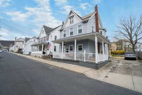 444 Broad Street, Pen Argyl, PA 18072