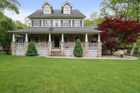 118 Hollow Drive, Stroudsburg, PA 18360
