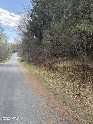 Bede Circle, Honesdale, PA 18431