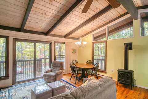 179 Forest Ridge Drive, Hawley, PA 18428