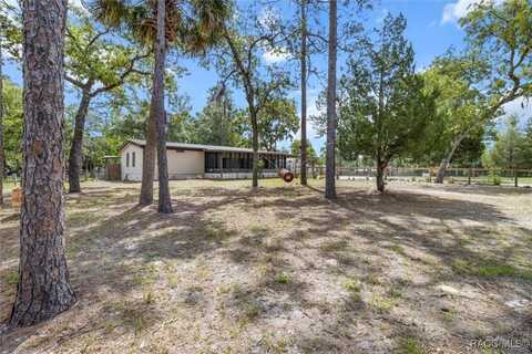 1895 S Iroquois Avenue, Homosassa, FL 34448