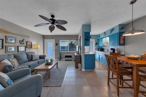 11 SW 4th Ave, Boca Raton, FL 33432