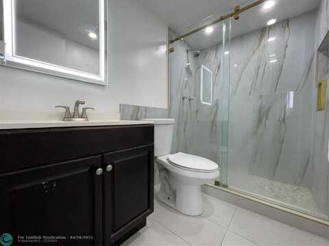 3700 N Pine Island Rd, Sunrise, FL 33322