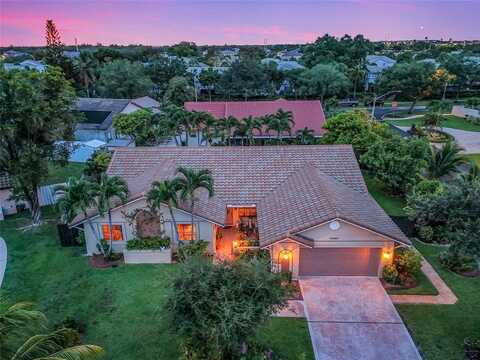 15580 Winkfield Cir, Davie, FL 33331