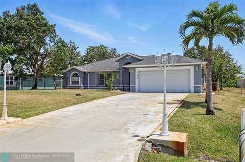 471 SW Doreen St, Port Saint Lucie, FL 34983
