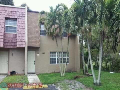 1380 SW 50th Ave, North Lauderdale, FL 33068