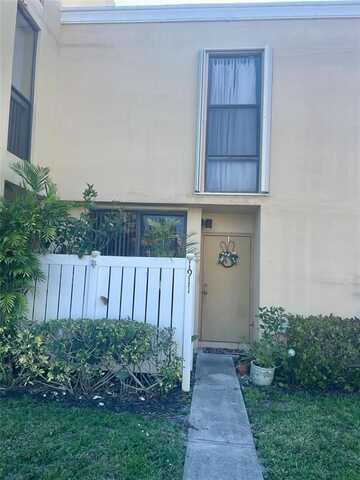 2931 SW 87th Ter, Davie, FL 33328
