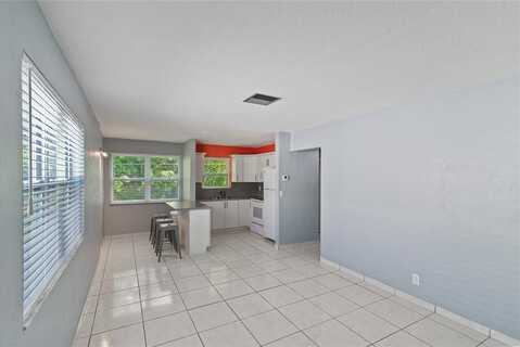 1301 N 12th Ct, Hollywood, FL 33019