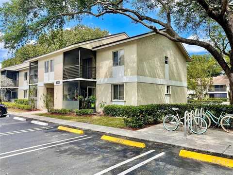504 Gardens Dr, Pompano Beach, FL 33069