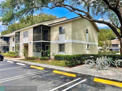 504 Gardens Dr, Pompano Beach, FL 33069