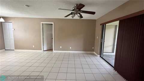 9609 NW 4th St, Coral Springs, FL 33071