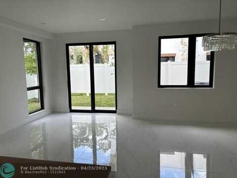 4141 S Oak Pl, Dania Beach, FL 33314