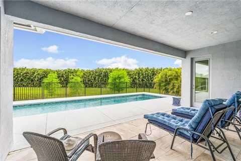 4793 Four Lakes Circle SW, Vero Beach, FL 32968