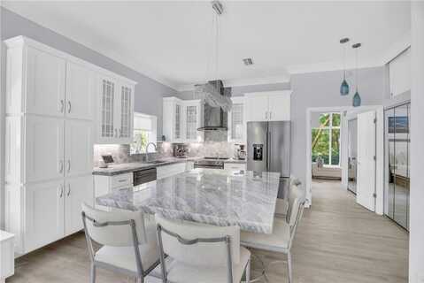 1255 Winding Oaks Circle E, Vero Beach, FL 32963