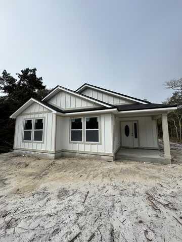 146 Franklin St, Lanark Village, FL 32323